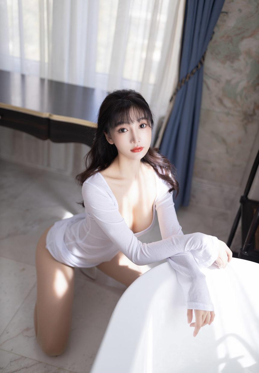 [XiuRen秀人网] 2024.11.28 No.9521 陆萱萱 [80+1P]