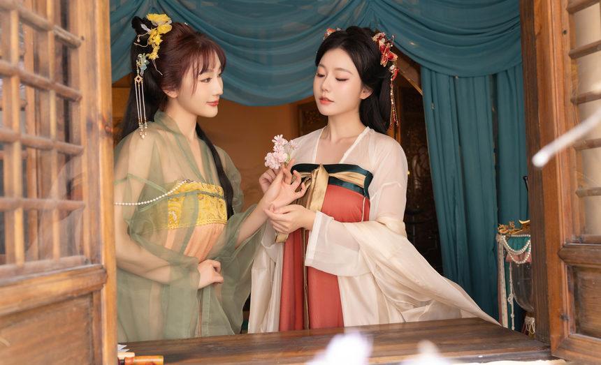 [XiuRen秀人网] 2025.04.29 No.10223 陆萱萱 安然anran 模特合集 [80+1P]