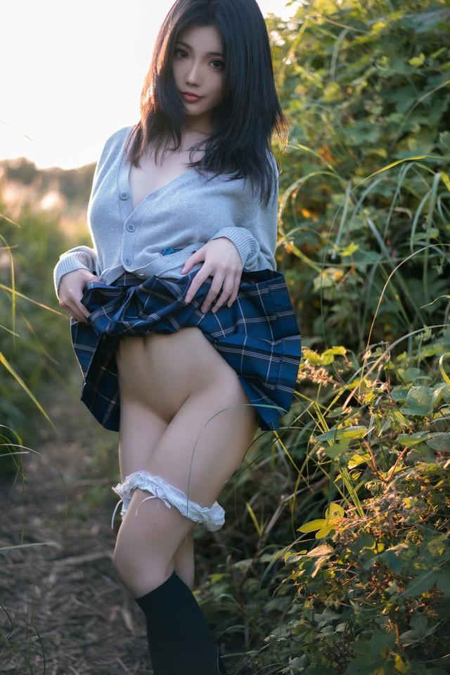 桃良阿宅 NO.50 外出JK[43P-356MB]