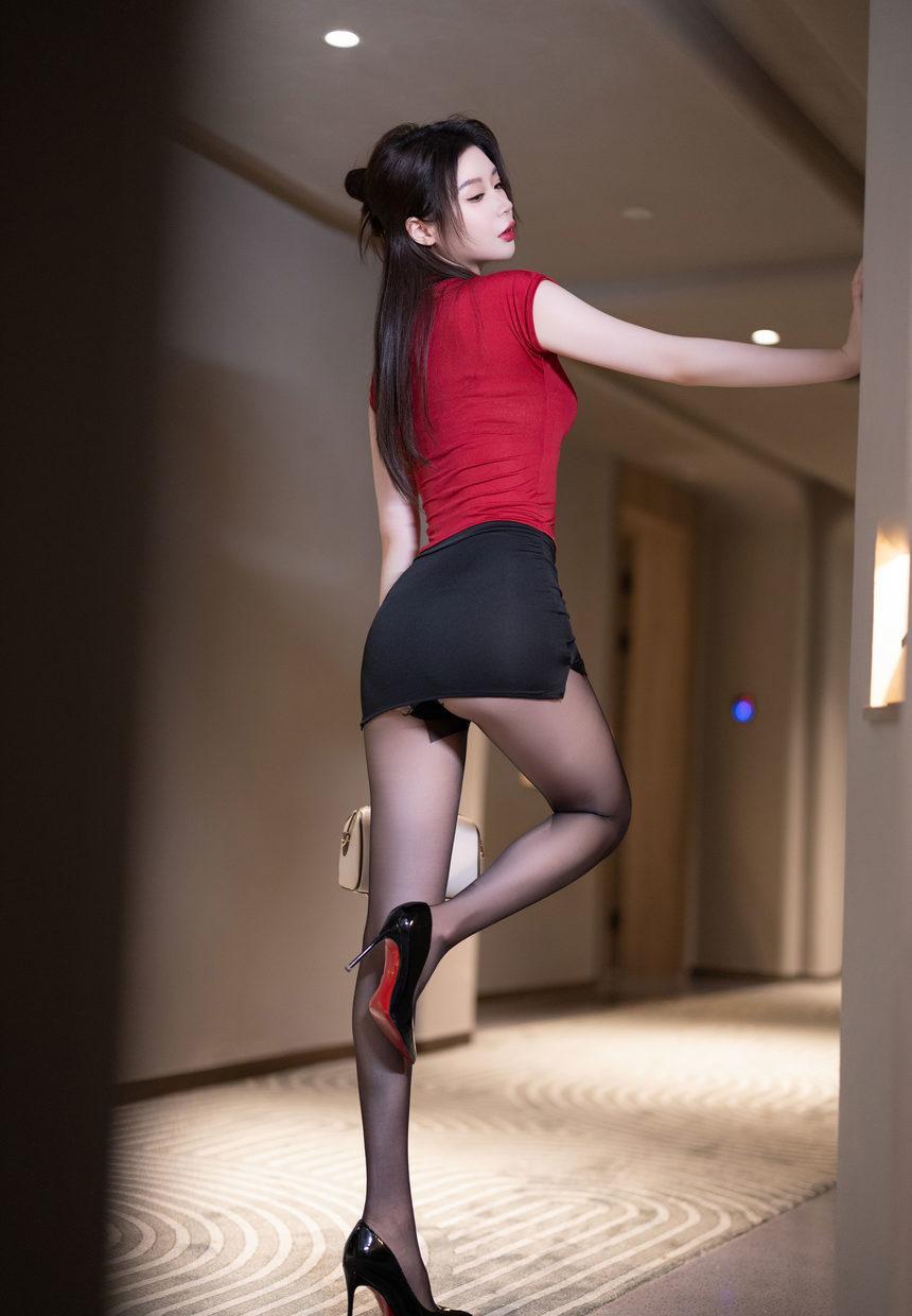 [XiuRen秀人网] 2024.11.19 No.9468 梦心玥 [92+1P]
