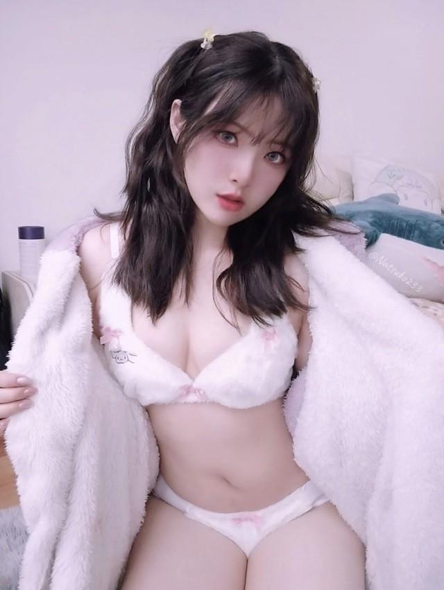 Natsuko夏夏子 – NO.70 玉桂狗内衣 [32P-327M]