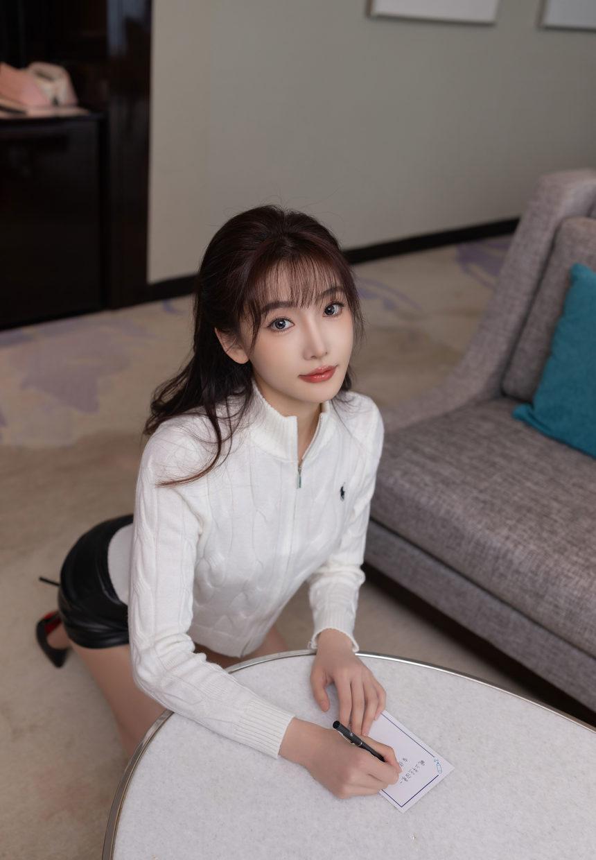 [XiuRen秀人网] 2025.02.07 No.9852 陆萱萱 [81+1P]