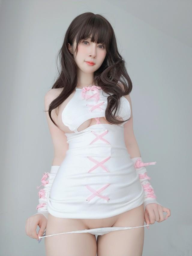 白银81 NO.127 [Fantia] 23年11月会员合集（22套）[266P3V-2.15GB]