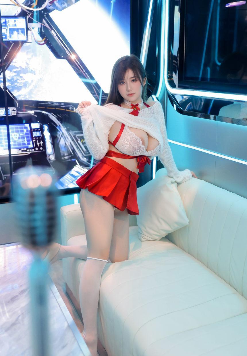 [XiuRen秀人网] 2025.06.26 No.10470 小肉肉咪 [76+1P]