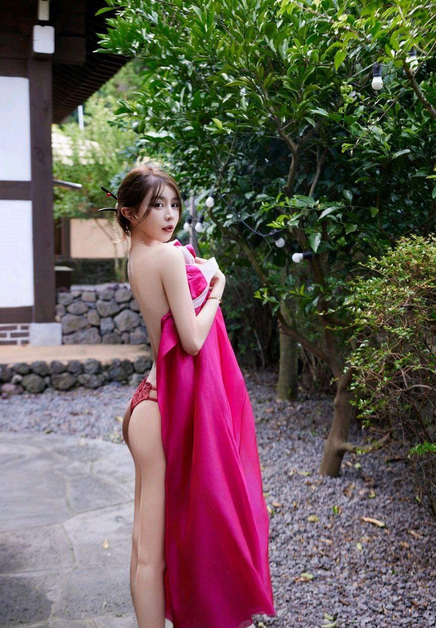[XiuRen秀人网] 2023.10.18 No.7522 tina_甜仔 [58+1P]