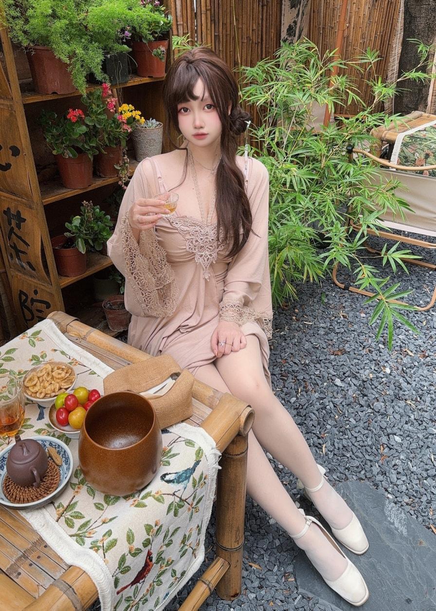 洛桑w伊梓 – 2025-05-专属-猫猫衬衫-收藏版