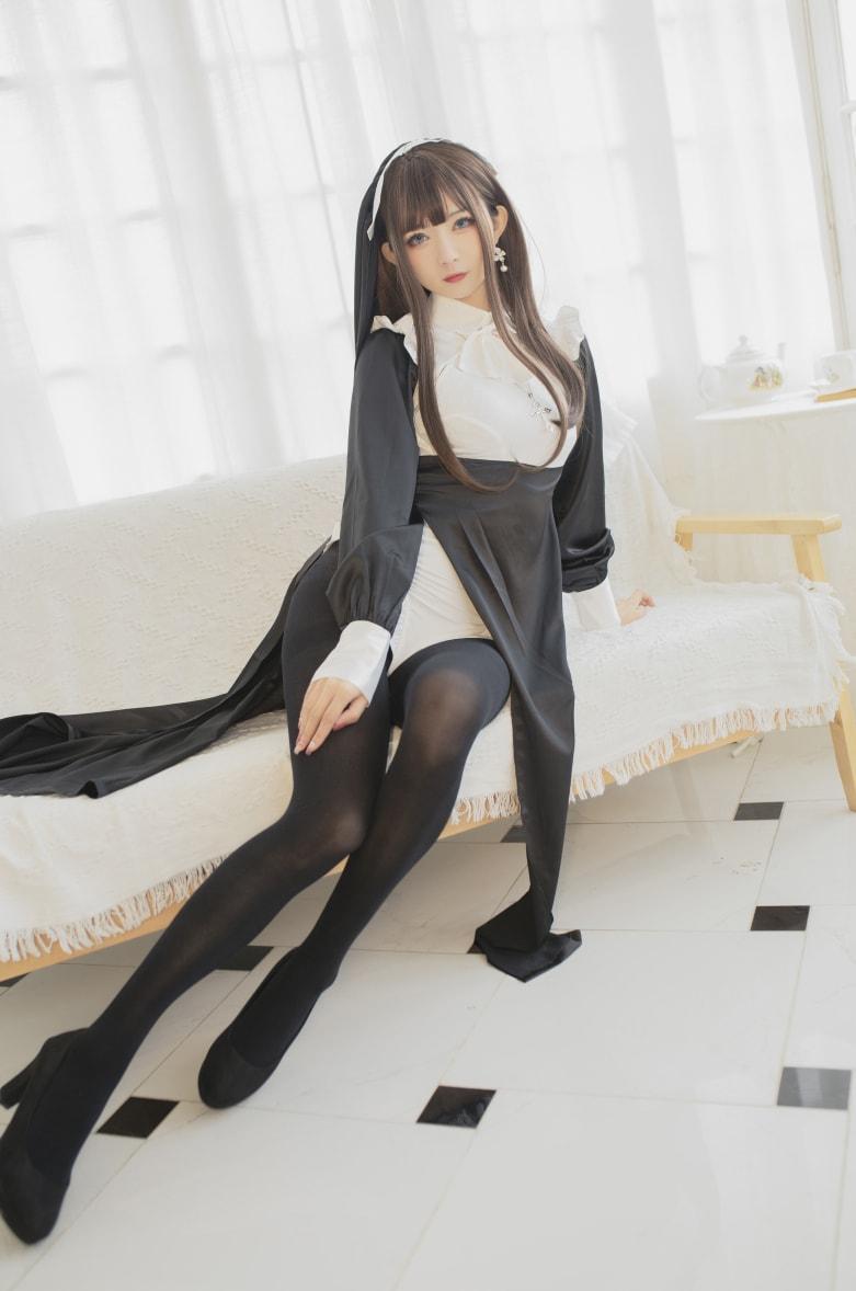 51酱 – 修女-完美佳人